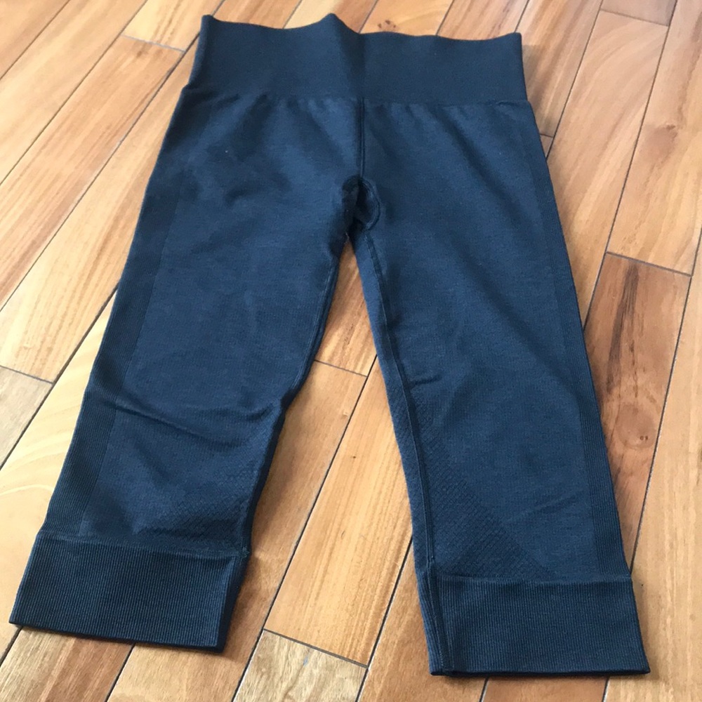 Lululemon cropped leggings